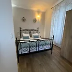 Lucia Pensión 3*