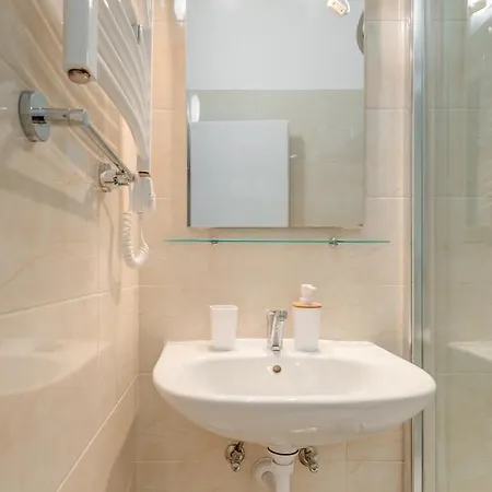 Lucia Affittacamere 3*