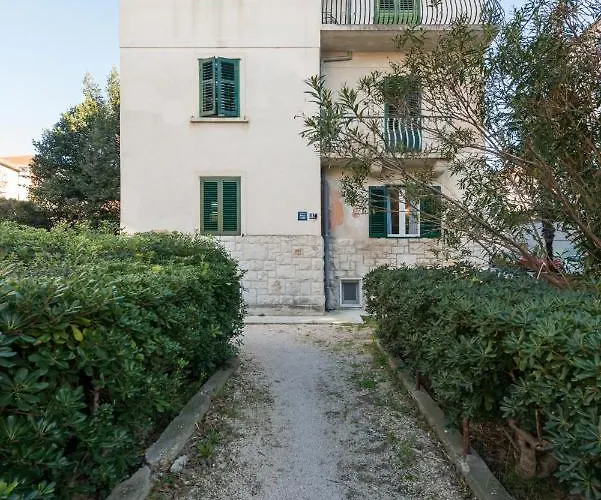 Guest house Lucia 3*