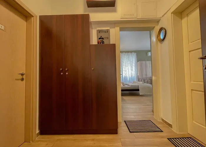 Guest house Lucia 3*