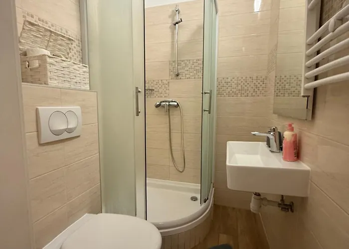 Lucia Guest house 3*